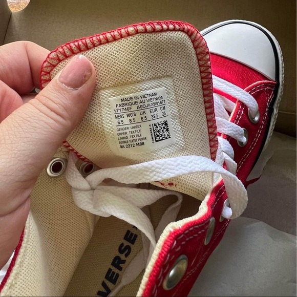 Brand New Red Converse All Star High Tops - Picture 2 of 2